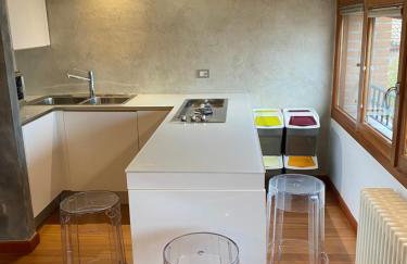 Interno 8 appartamento con box auto privato gratuito - Foto 2