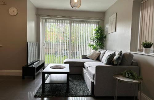 New Stylish House - Sleeps 7 - Free Parking - Contractors Welcome - Wifi - Foto 35