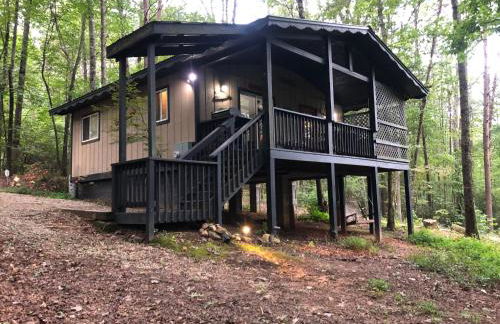 Mountain-top Cabin Get-away with Hot tub and a View - Foto 3