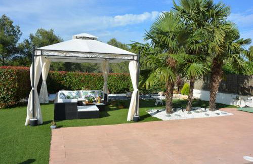 Villa Sitges La Calma 10 minutes drive Sitges 2 minutes walk Garraf Park AC - Photo 16