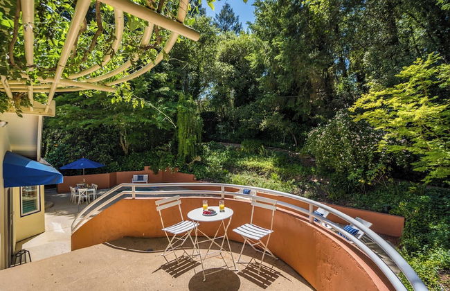 León by Avantstay Private Breathtaking Character Cottage w/ Pool & Hot Tub - Foto 36