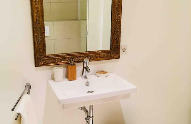 Large Retro Chic Flat 100m2 in City Center - Parking - Foto 24