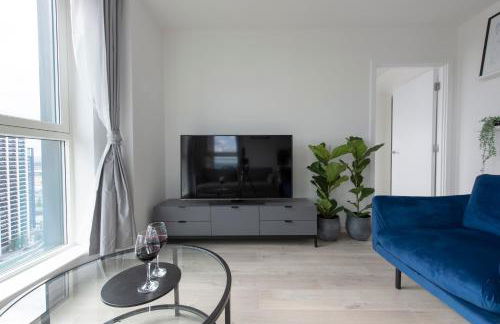 Penthouse with O2 Arena View, Free Parking & Portable AC - Foto 23