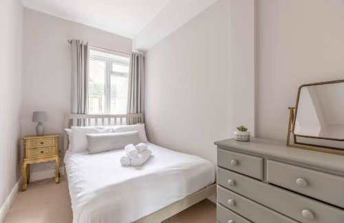 2 Bed Close to Windsor Castle, Ascot Races - By Tempstay - Foto 6