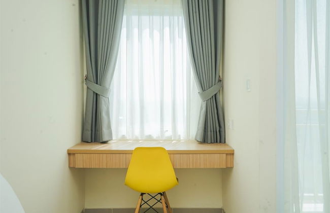 Studio Apartment With Cozy Design At B Residence - Foto 2