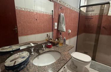 Casa aconchegante no caminho da fé, perto do lago - Foto 8