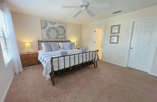 557-Impressive Two Story Private Villa with South Facing Pool 4 Large Bedrooms - Foto 36