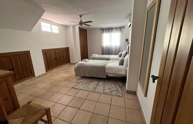 Benahavis Village House Sleeps 8 - Photo 9