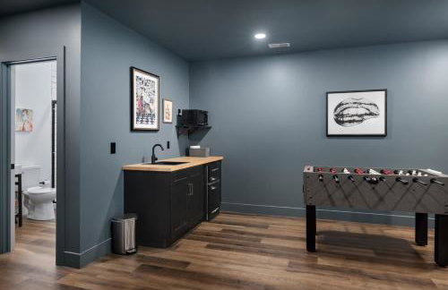 Luxe, Mountain VIEWS, Sauna, HotTub, Pups - Foto 51