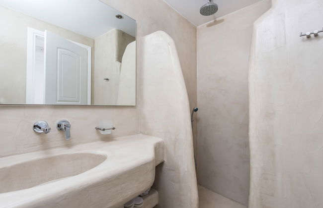 Cycladic Islands Hotel & Spa - Photo 20