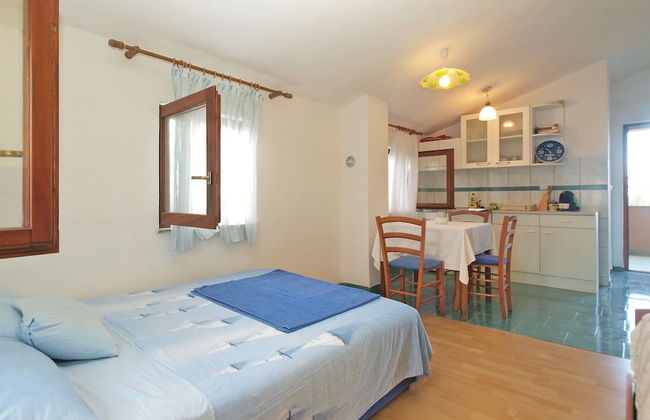 Apartment 1665 - Photo 9