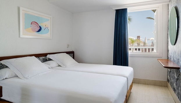 Plus Fariones Apartamentos - Foto 3