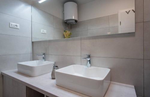 MY DALMATIA - Beach house Festini with private jacuzzi & sea view - Foto 37