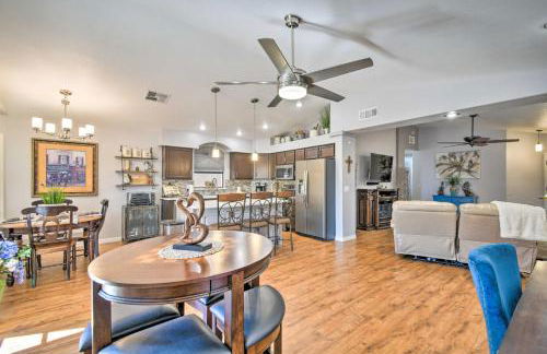 Patio and Grilling Station Family Home in Glendale - Foto 8