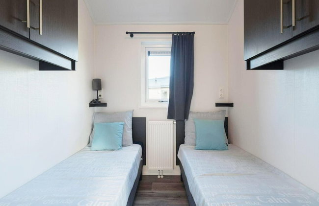 Comfortable Chalet Located in the Polder, Near Alkmaar - Foto 2