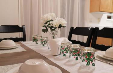 Beautiful home with your own entrance in Sandy - Foto 15