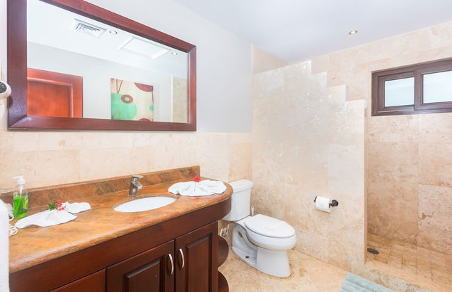 Pristine Bay Beach Villa 104 - Photo 16