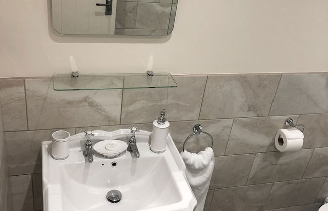 Camerton Inn Cottage - Photo 22