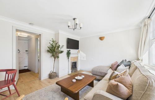 Cosy Chester Cottage - Quaint Stay Sleeps 2-5 - Photo 4