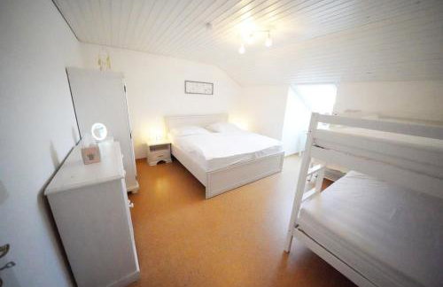 Berg-Juwel mit Hallenbad und Sauna, 4 Schlafbereiche, Hallenbad, Sauna, inklusive Bettwäsche, Handtücher, tolle Kinderausstattung - Foto 12