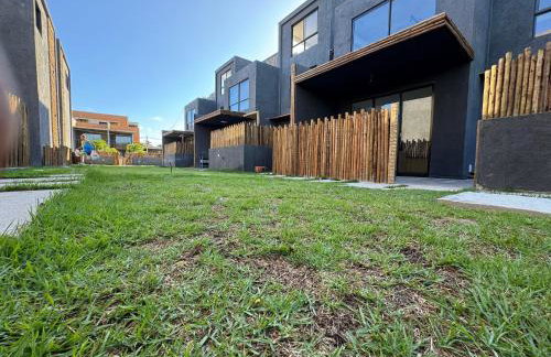 MHV Milagres - Studio Guadalupe 05, quarto e sala privativo a poucos metros da Praia do Marceneiro - Foto 32