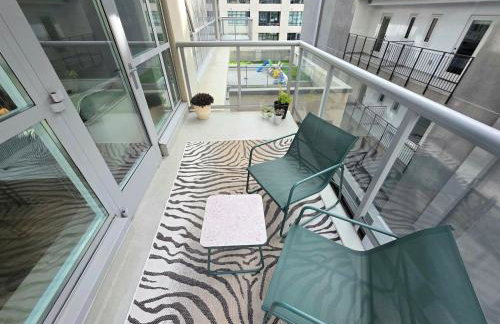 Downtown Beautiful 3-bedroom Apartment Steps to Convention Center, Petco Park! - Foto 22