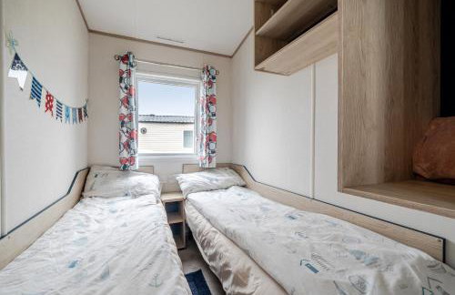 Cabin - Sleeps 4 - Pets Ok - Balcony - Parking - Foto 13