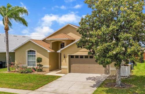 Minutes to Disney! Spacious Home w/ Private Pool, Themed Rooms! - Foto 16