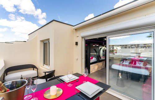 le Velvet Jardin d'Eden Couple Only - vue mer - piscine - garage privé - Village Naturiste - Foto 17
