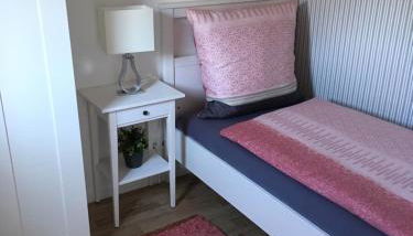 Sehr schönes und möbliertes Apartment - Foto 3