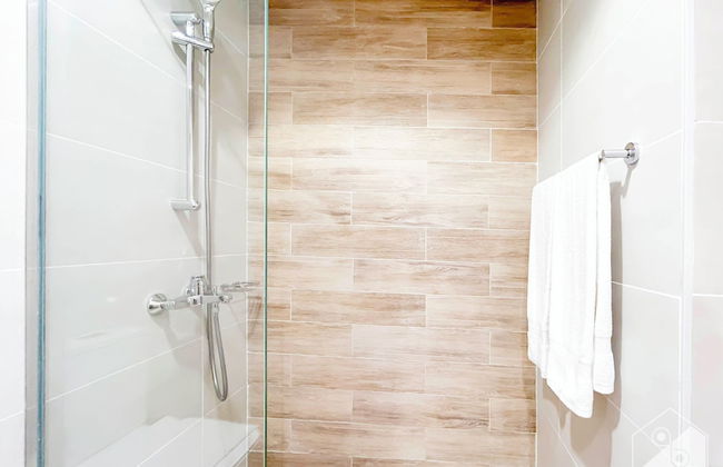 Luxury 1-br Villa in Rukan: Dubai Skyline Views! - Foto 35