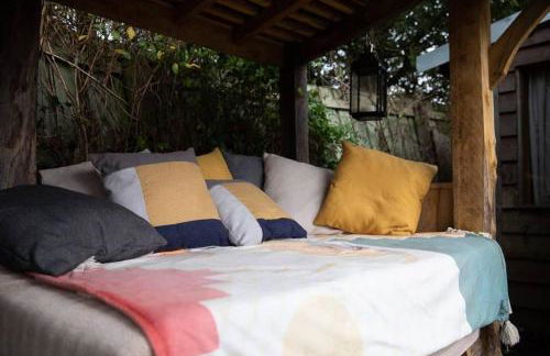 Sutton Coldfield 2-Bed Caravan Parking & Bar-B-Q - Foto 23