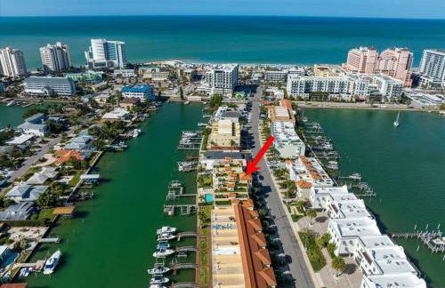 Clearwater Penthouse 5 min Beach walk Heated Pool - Foto 48