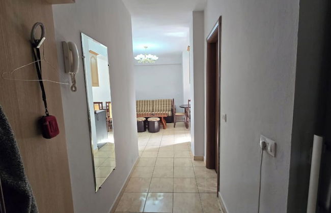 Tirent Apartment - Cozy Bedrooms Stay by Golem Beach. - Foto 41