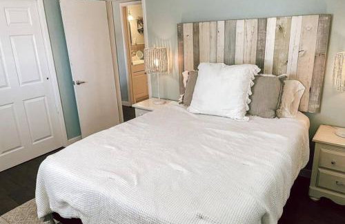 Lemon Bay Hideaway, Retro Beach Bungalow - Foto 10