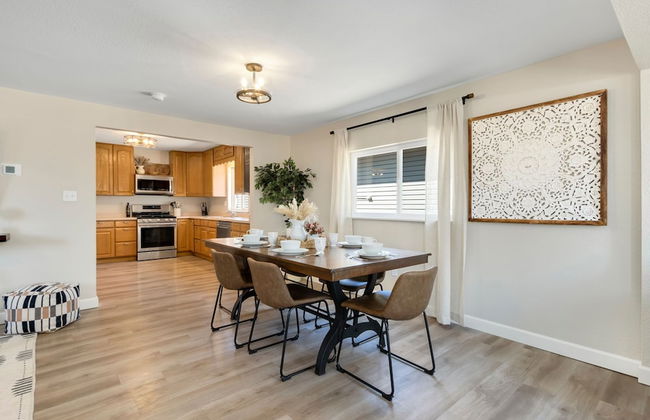 Downtown Windsor Home With Hot Tub & Pool Table - Foto 31