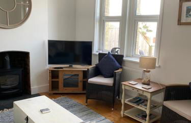 Cozy coastguard cottage with sea views - Foto 13