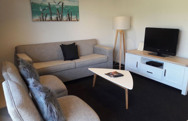 Onetangi Beach Apartments - Photo 33