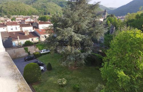 Mistral gagnant ! T1 calme avec vue, parking, télétravail, Wi-Fi, proche CV et gare - Foto 8