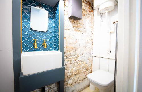 Modern flat with KING bed, garden & outdoor dining - Foto 19