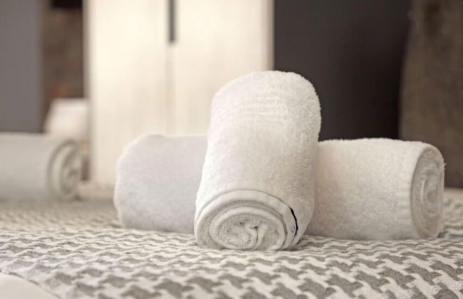 Manhattan On Coral Apartments - Photo 2