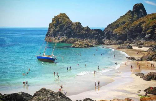 3.9. Tudor Court - Foto 20