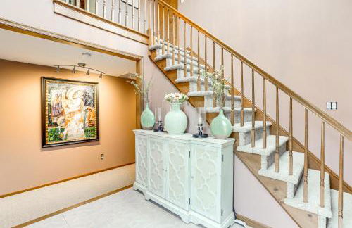 New Jersey Home with Private Office and Backyard Oasis - Foto 11