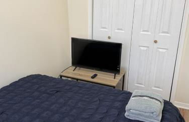 Private one-bedroom and one-bathroom apartment, private street entrance in convenient area, MetLife Stadium FIFA World Cup 35 minutes away - Foto 6