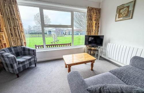 Lovely Chalet On An Excellent Holiday Park In Lowestoft Ref 12020B - Foto 8