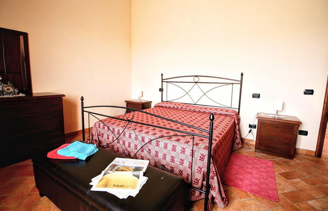 Lovely Farmhouse in Asciano With Swimming Pool - Foto 16