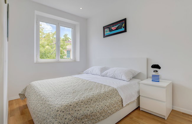 Mambo 1-Bedroom Luxury Apartment - Downtown - Photo 17