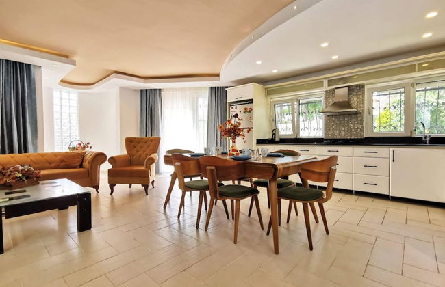 Exceptional Villa With Private Pool in Antalya - Foto 3