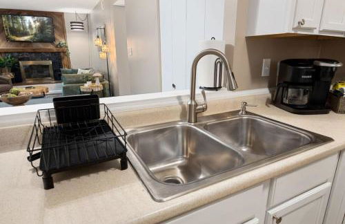 Whispering Willow Retreat 2BD 2BA Nature Oasis - Foto 16