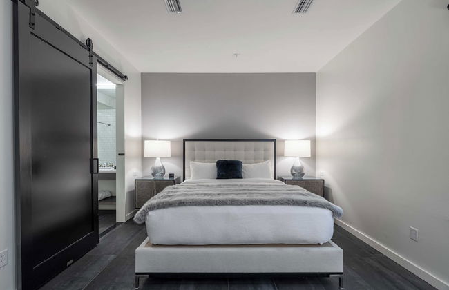 121 Hotel Floor 1 & 2 by Avantstay Sleeps 34, 10 Units in Nashville - Foto 26